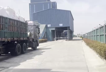 数智赋能农业新生态——饲料加工厂物流数字化升级引领行业变革
